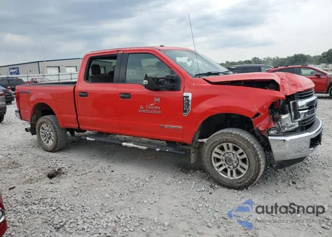 2018 Ford F250 Super Duty z USA, uszkodzony, nr VIN 1FT7W2BT5JEB39335